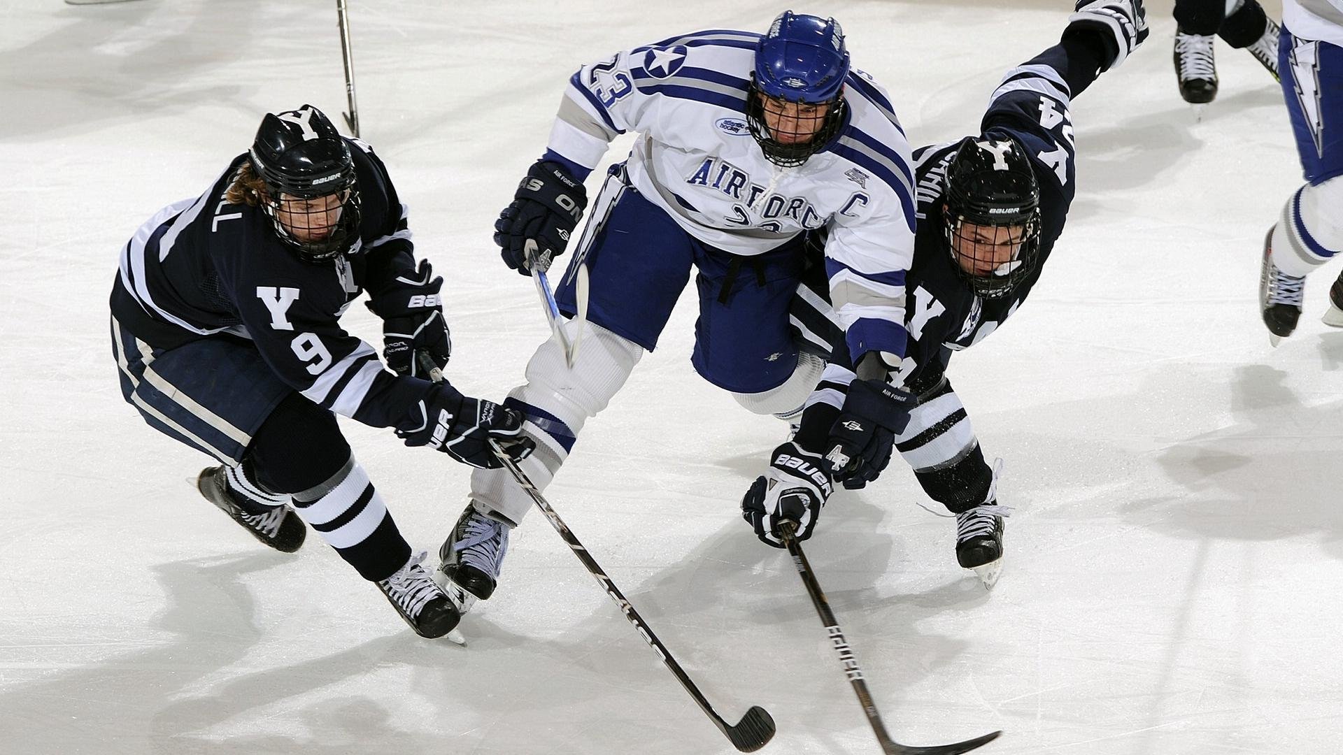 篮球运动员比赛心理压力识别与调控技术研究，篮球运动员的心理素质训练应把重点放在